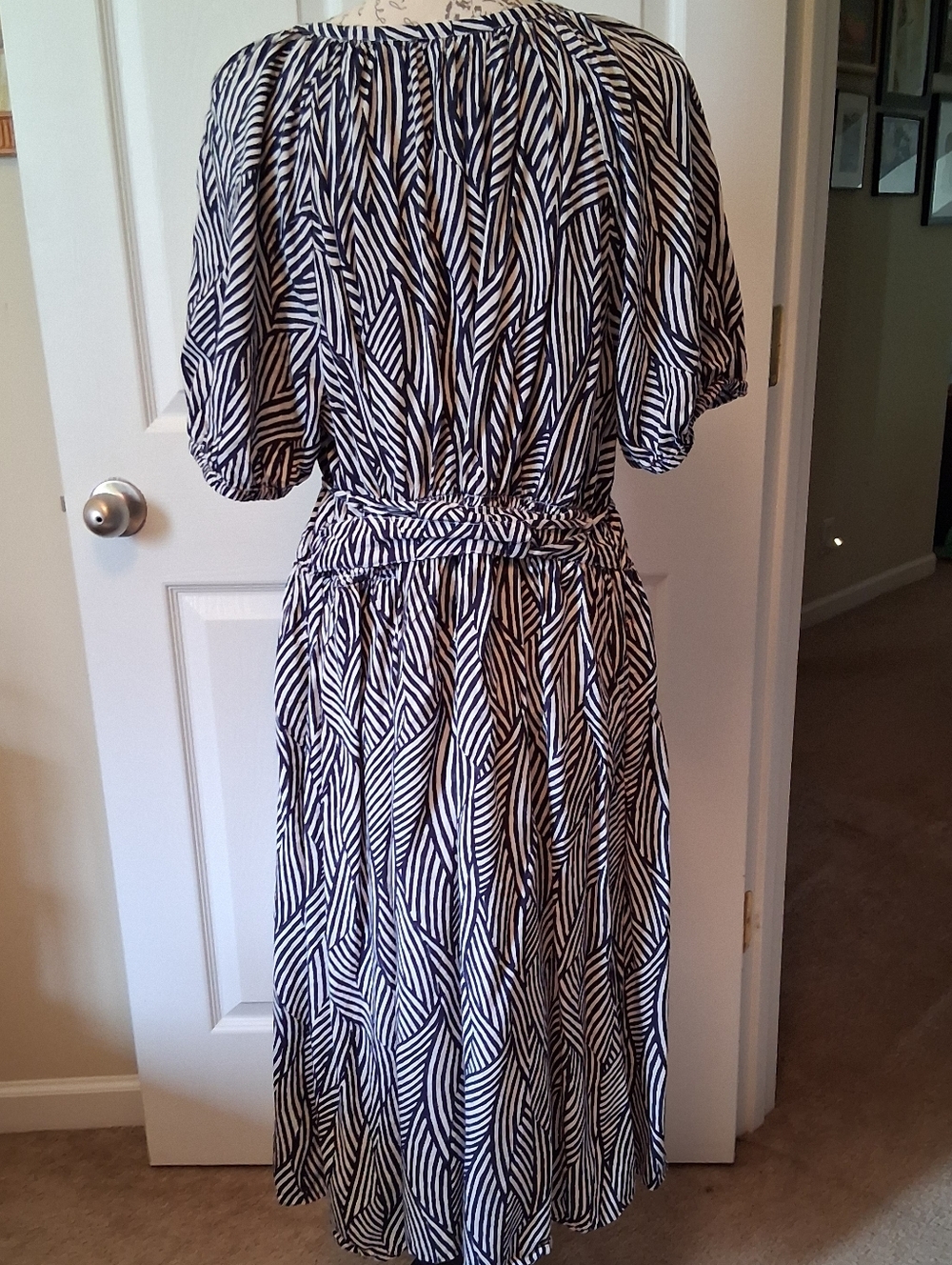 Terra & Sky Blue And White Puff Sleeve Dress. 1X - Picture 9 of 11